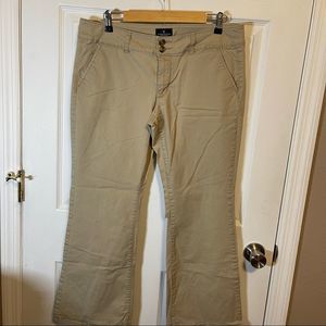 American Eagle 🦅 Artist Stretch Women’s Pants